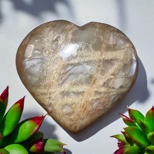 Peach Moonstone‎ Heart Carving (8)